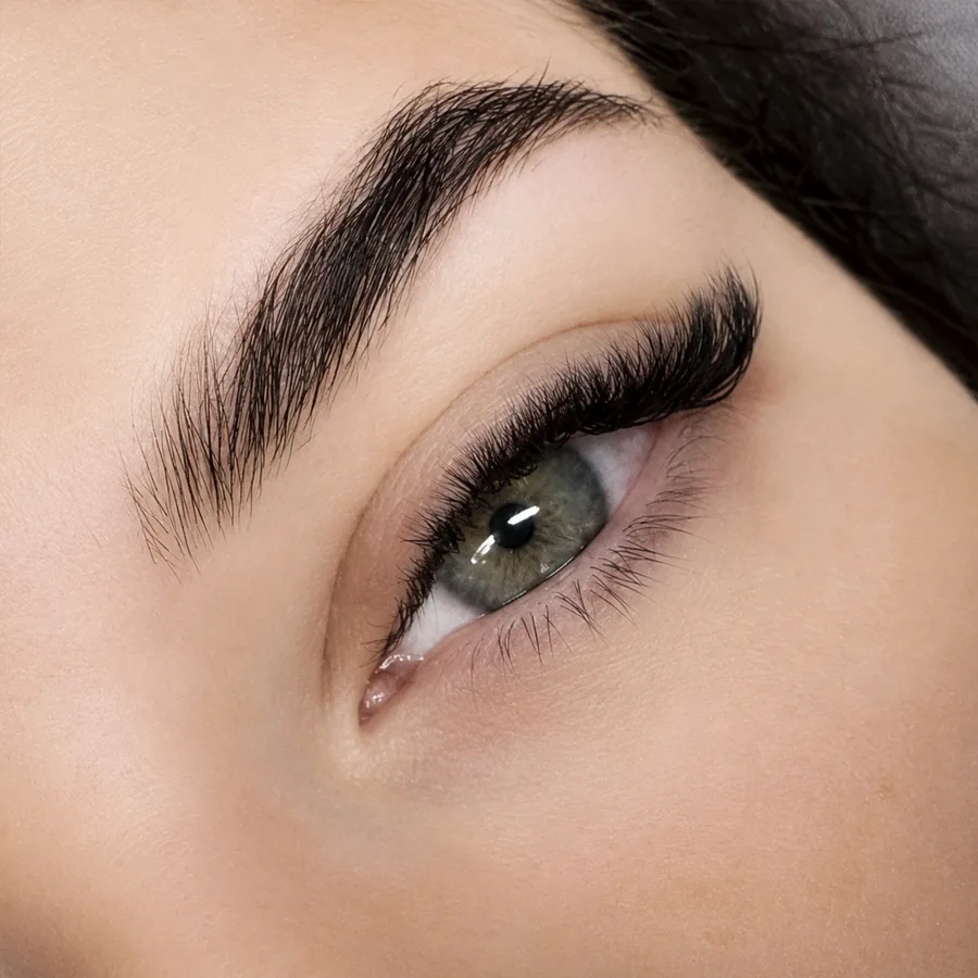 Prawdziwy efekt stylizacji rzęs wykonanej w Klaudia Beauty Studio